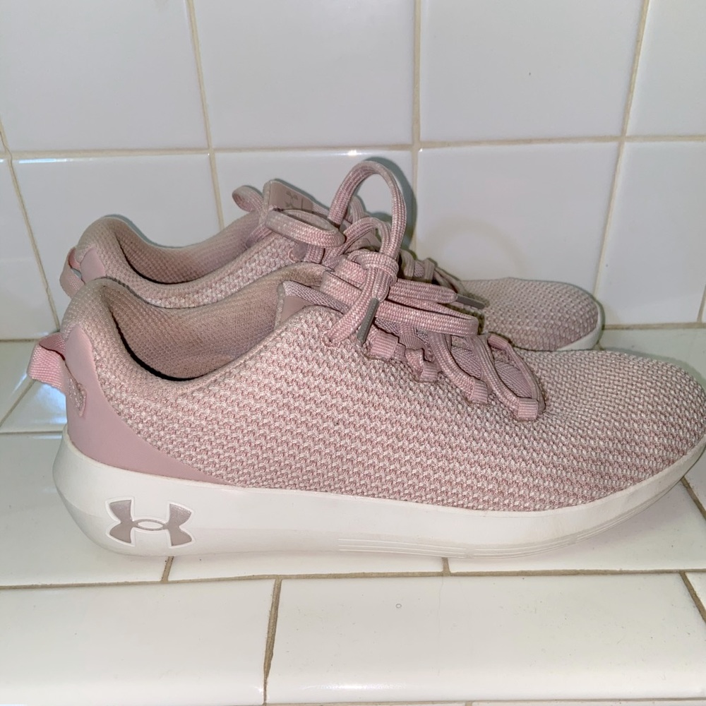 Women’s running shoes